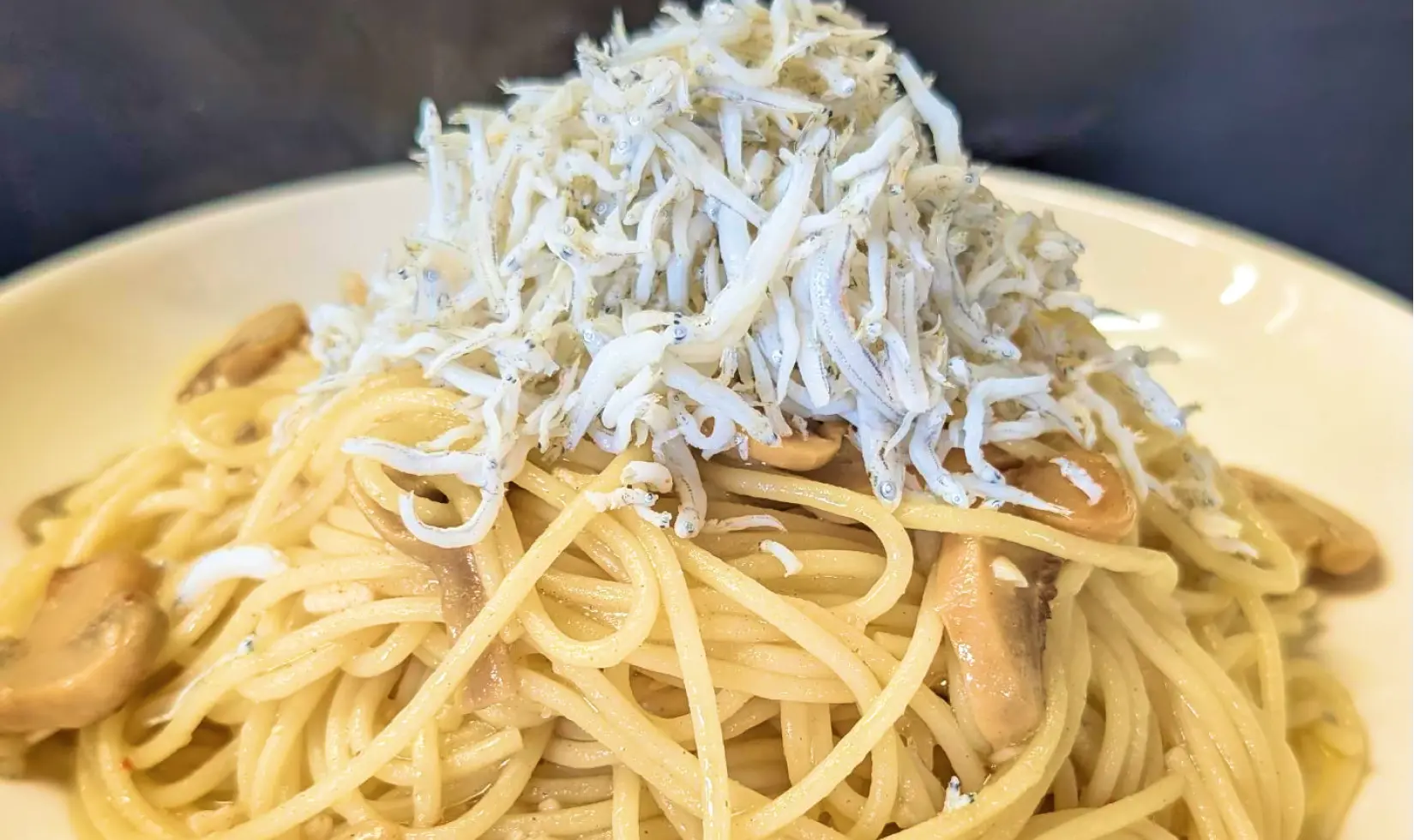 季節のおすすめパスタ「ハンバーグナポリタン」の写真